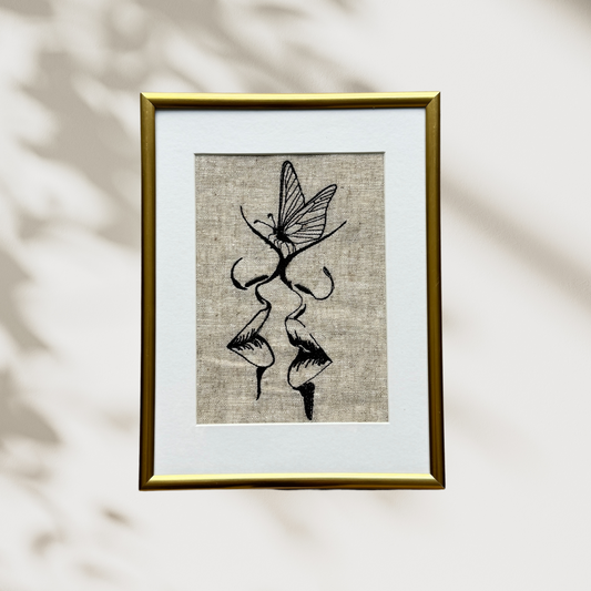 Vlinderkus - Geborduurd koppel op linnen