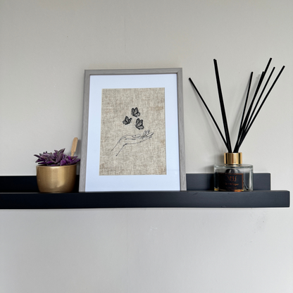 Vlindervlucht - Geborduurde vlinders op linnen